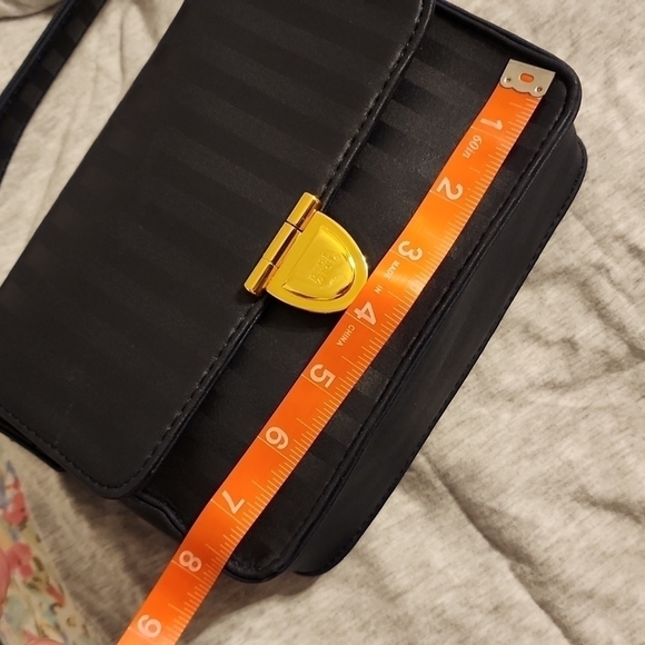 NINE West Navy Two Toned Striped Crossbody - Picture 8 of 9